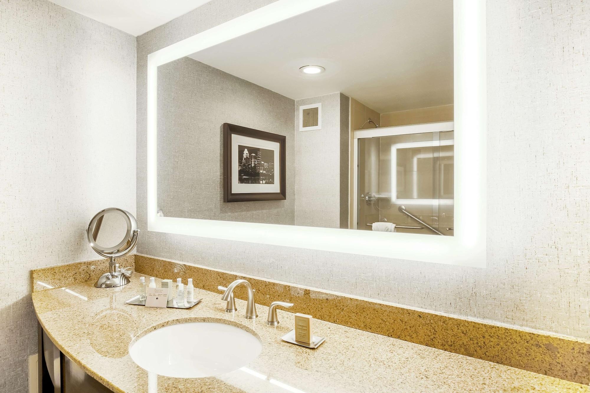 Doubletree By Hilton Austin-University Area Eksteriør bilde
